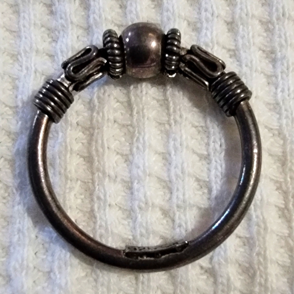 Rustic ring size 7 - Picture 3 of 4